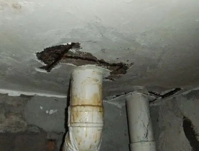 湘桥卫生间漏水维修公司浅析湘桥卫生间渗水维修的方法